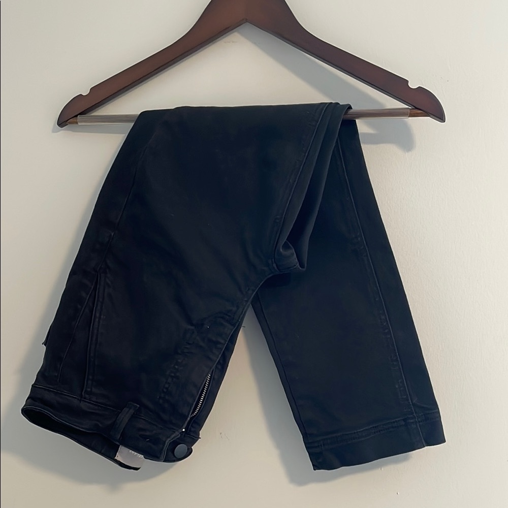 Everlane Black cropped slim short denim